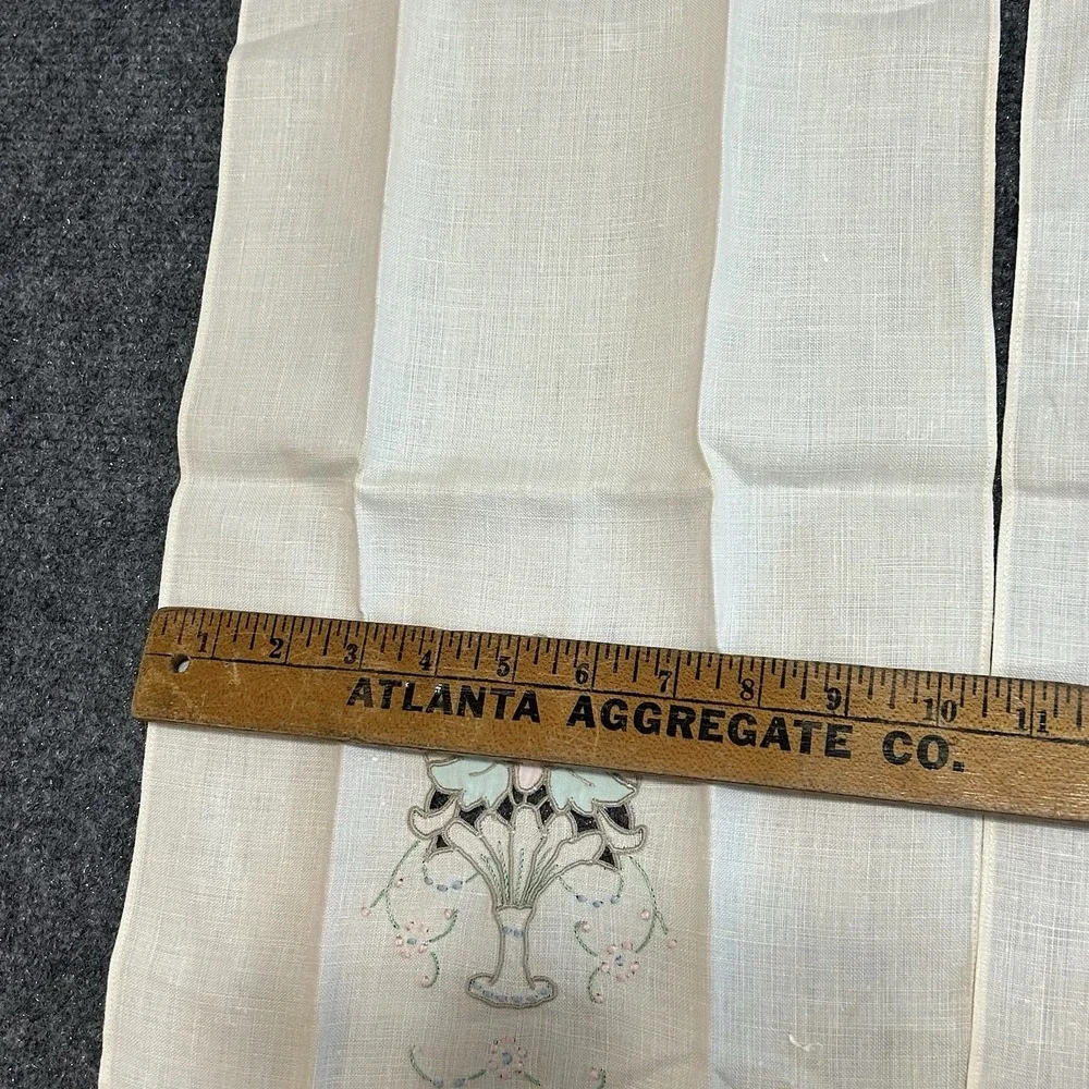 2 Vintage Madeira Embroidered Cutwork Napkins‎
